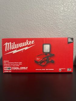 Milwaukee M18 Clamping Flood Light (Tool-Only)