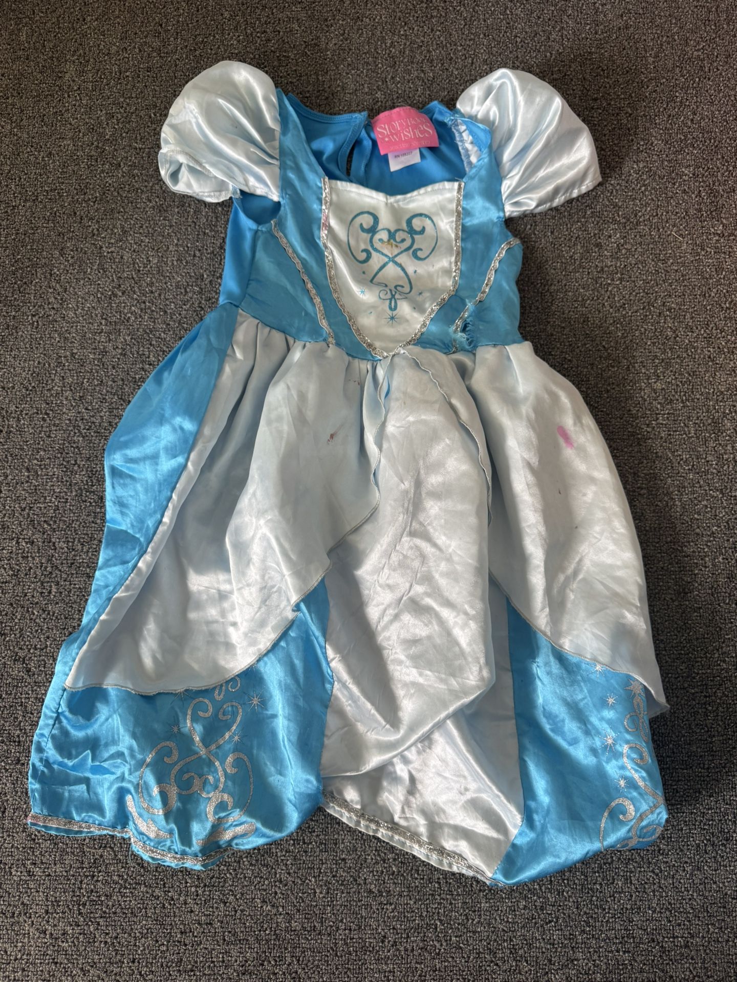 Disney princess costume size 4-6