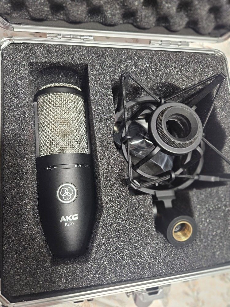Microfono AKG