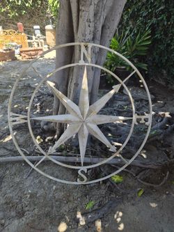 Beautiful  metal compass wall art