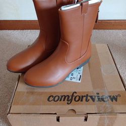 Women's Brown Leather Boots: Size 9M- NEW