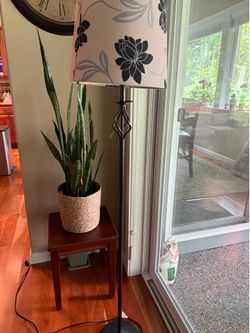 Standing lamp