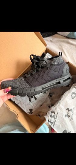 Size 5 grade school under armour