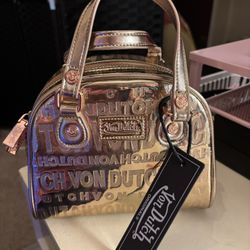 Von Dutch Bag  75$ Firm 