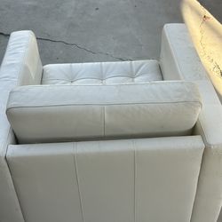 White leathee chair