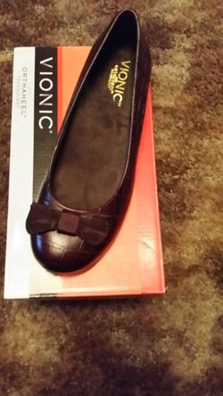 Vionic shoes 6.5