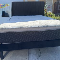 Nice full size bed with good mattress