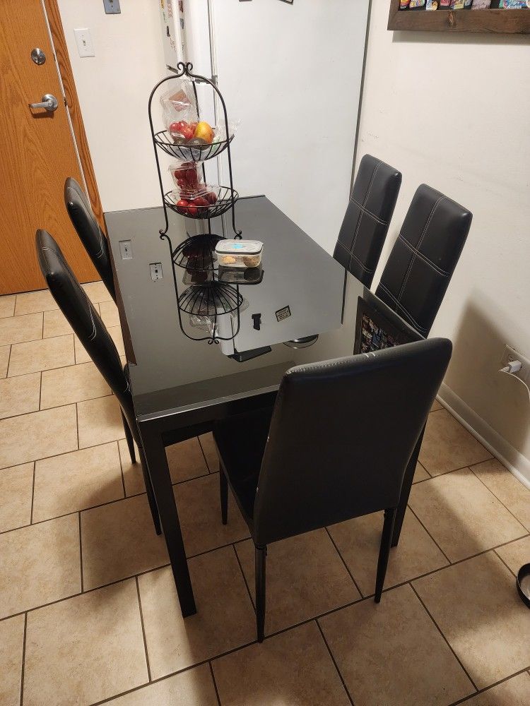 Table and 6 chairs