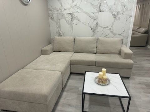 Nice White Sofa Like New clean! Full Sectionals