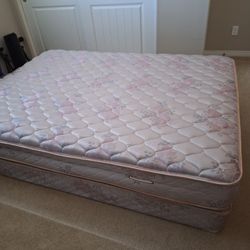 Clean Queen Mattress