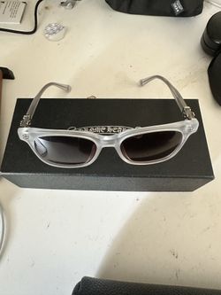 CHROME HEARTS SUNGLASSES