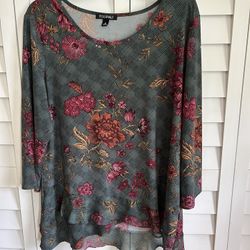 Women’s Roz & Ali Top