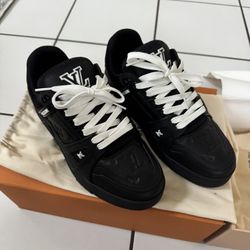 Lv Trainers 