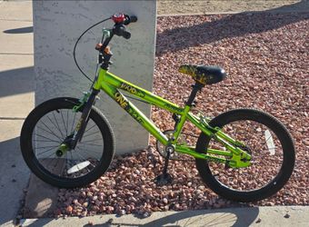 12" Avigo BMX bike