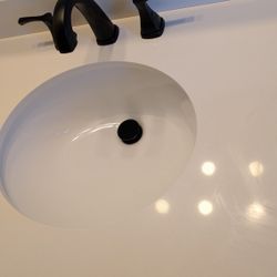Quartz Countertop with Sink