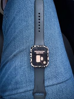 Apple Watch Series 4.   44mm