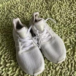 White Adidas Swift Run 1.0 Running Shoes