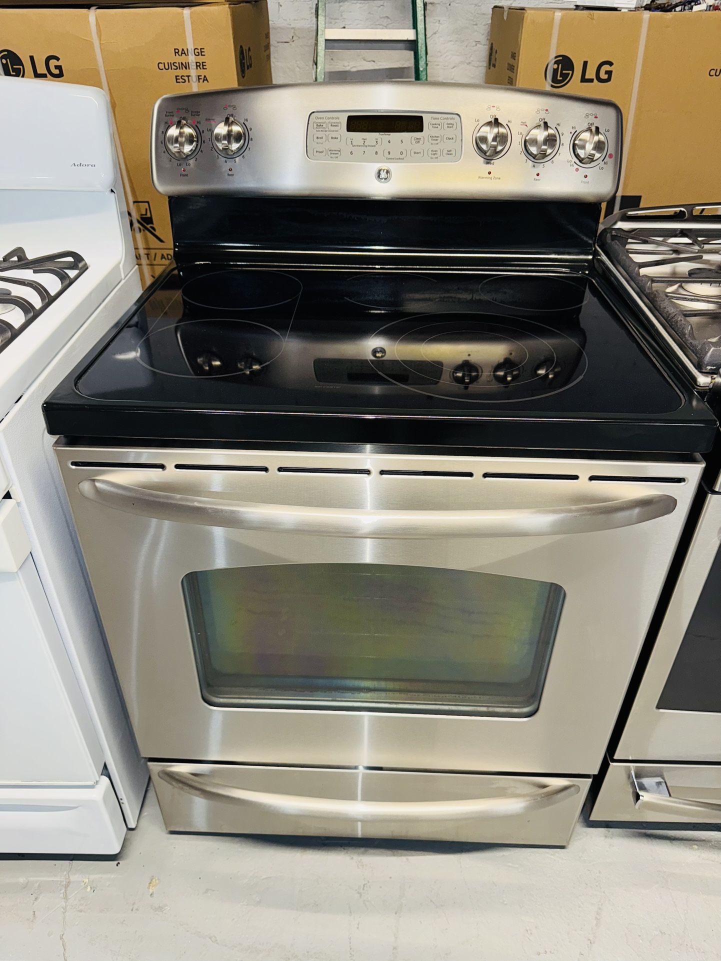 GE stainless steel electric stove a receipt for 60 days warranty