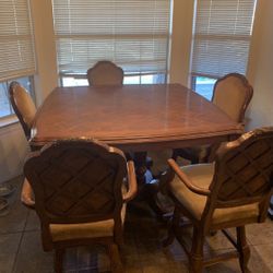 Ding Table
