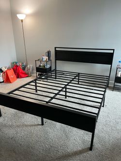 Bed frame queen size