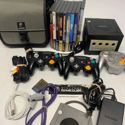Nintendo Gamecube Console Bundle  DOL-001/3 Controllers/Power Supply/Video Games