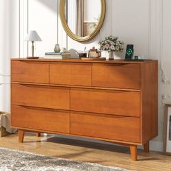 55" Solid Wood Dresser with 7 Drawers & Charging Station, Mid Century Modern Chest of Drawers with Grooved Handle for Bedroom, Living Room Hallway