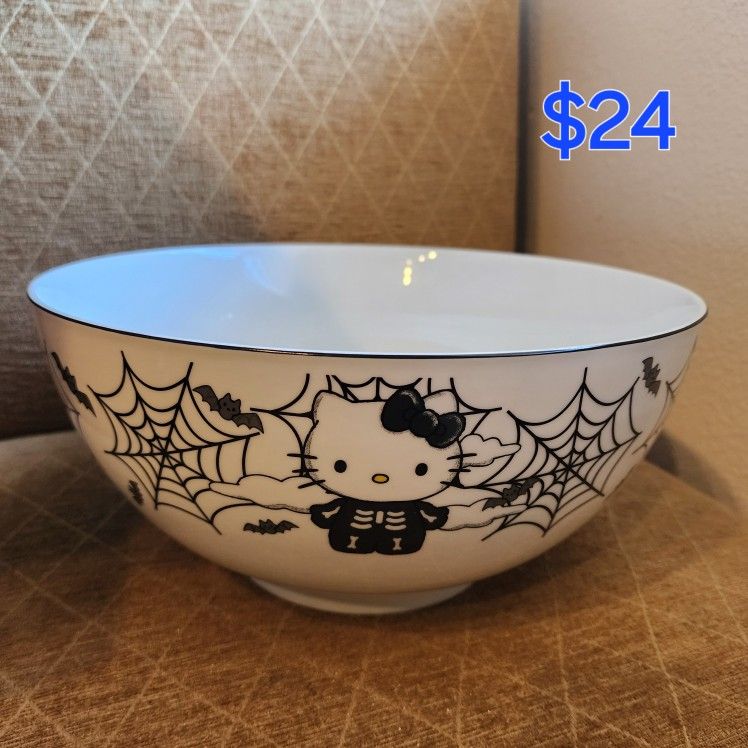 Hello Kitty Halloween Bowls
