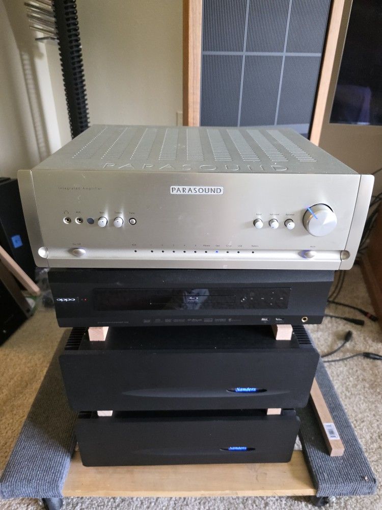 Parasound HINT w/ Home Theater Bypass