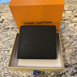 Taiga Slender Wallet Black LV Wallet!