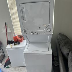 Duel Washer And Dryer