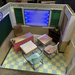 Toy Classroom Play Set