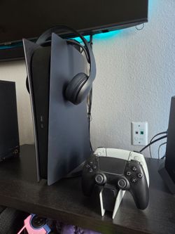 PS5 DIGITAL w/Extras