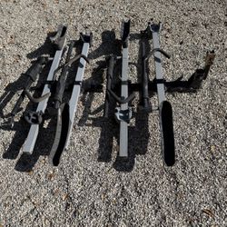 Thule T2 Pro X 2 bike hitch carrier w/attachment for 2 more bikes -4 Bike Carrier. 