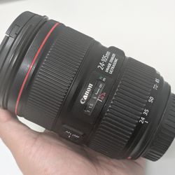 Canon EF 24-105mm f/4 L IS USM Mark II Lens in EXCELLENT condition