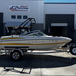 2003 Maxum 19’ bowrider