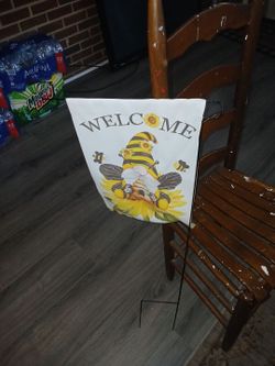 Welcome Gnome Bee Garden Flag with Stand