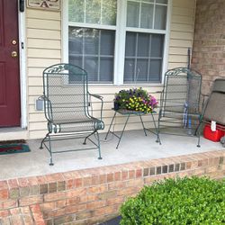Iron Rocker Set With Table