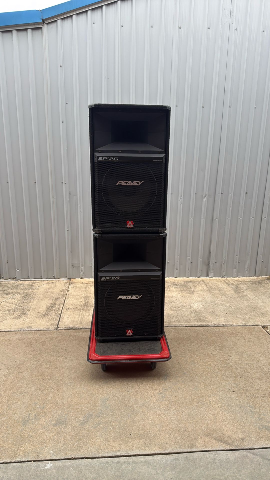 2 1200 Watts Speakers