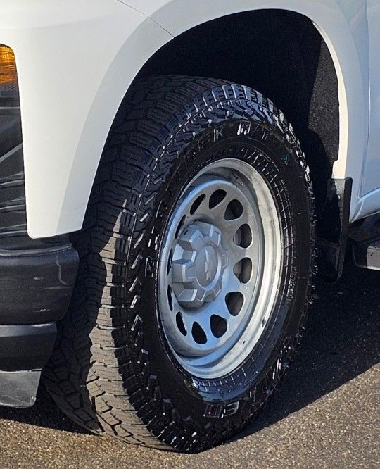 Wheels & Tires for SILVERADO/ SIERRA 265/70/17