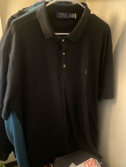 Fresh barely worn mens polo collar short sleeve shirt