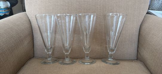 2 Sets of 4 Ice Cream Flutes