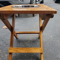 Collapsible Dog Bowl Holder