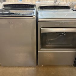 Whirpool cabrio washer and dryer Set