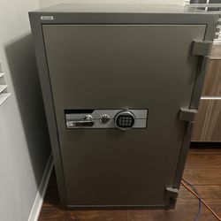 Office Safe, gun safe 