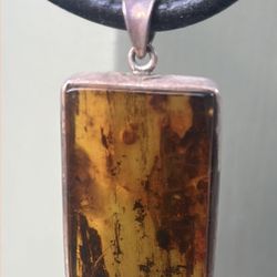 Chunky modernist Black and Brown amber Pendant choker Necklace