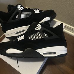 Air Jordan 4 White Thunder