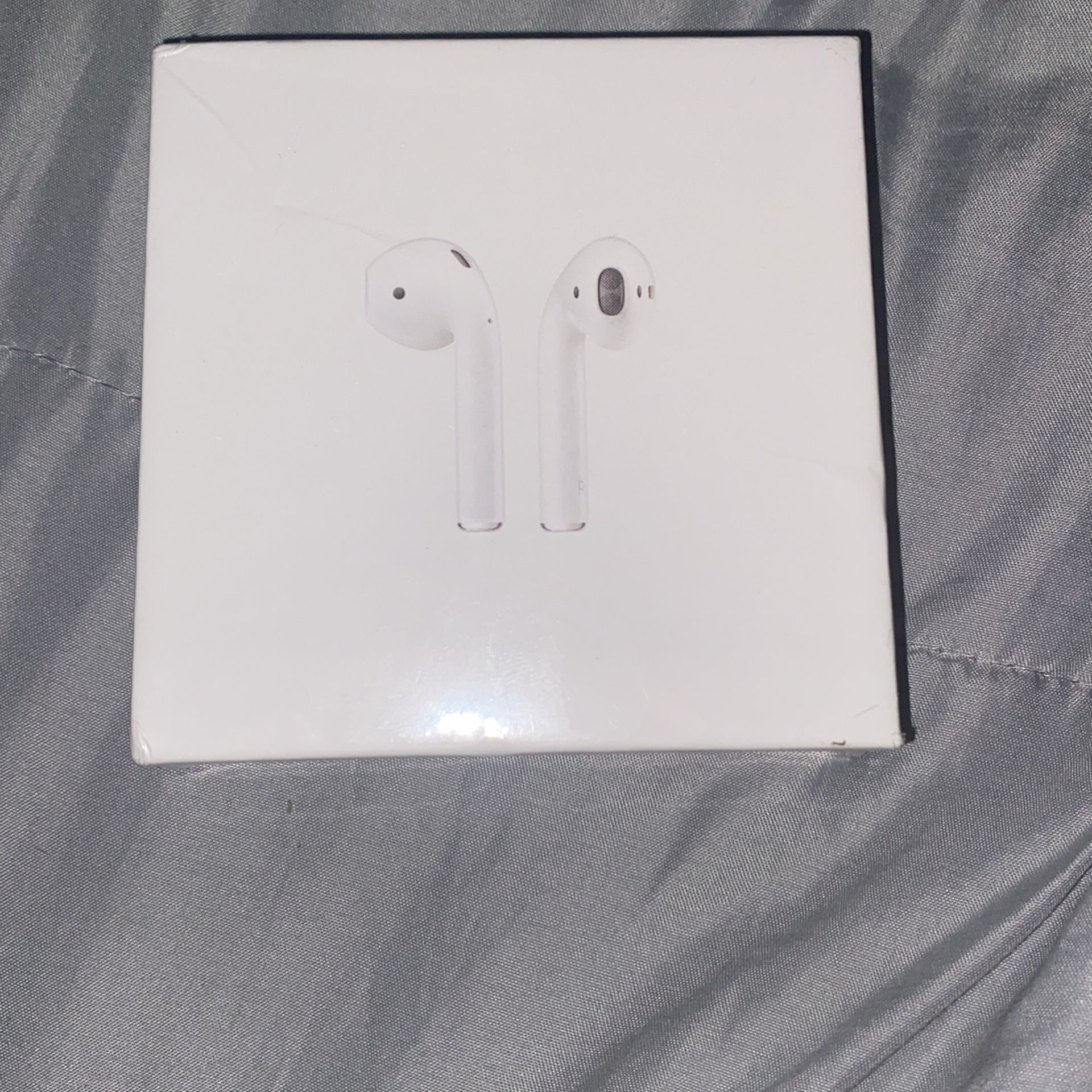 AirPods Gen 2