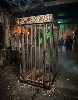 Heavy Duty Metal Prop Cage on Wheels – Halloween / Haunt / Escape Room / Carnival