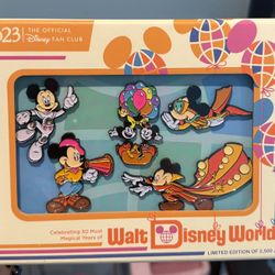 Mickey Mouse limited Edition pins 