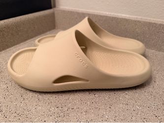 Crocs Unisex Adult Mellow Recovery Slides
